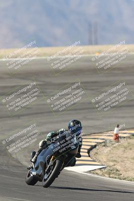 media/Oct-30-2025-Racers Edge (Thu) [[dabbdaf680]]/3-B Group/Session 2 (Bowl Exit)/